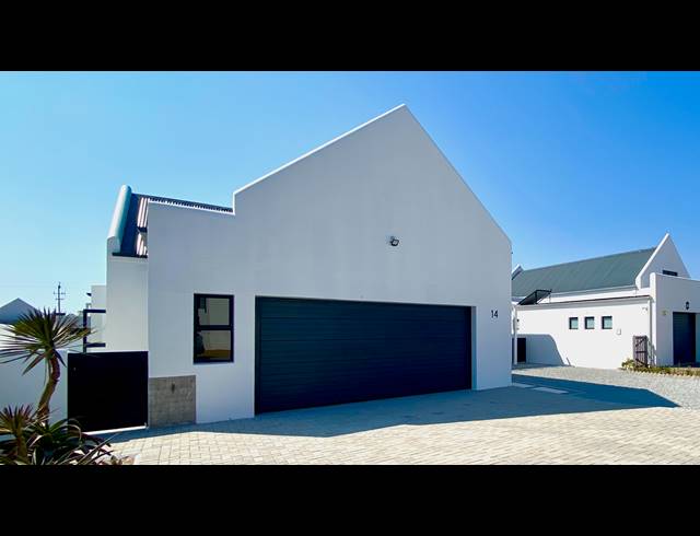 3 BEDROOM HOUSE FOR SALE IN BRITANNIA REEF ESTATE